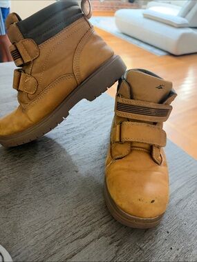 Thinsulate Insulated Kids Brown Double-Strap High-Top Boots